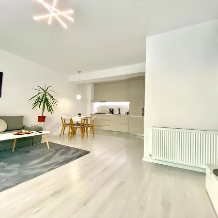 Brand New Beachfront Appartement *